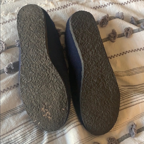 Tory Burch- Navy Blue shoes real fur lining - Picture 5 of 5